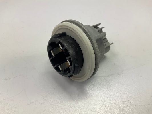 Standard Motor Products S1690 Rear Turn Signal Light Bulb Socket