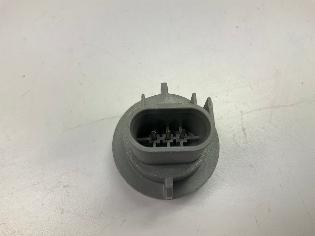 Standard Motor Products S1690 Rear Turn Signal Light Bulb Socket