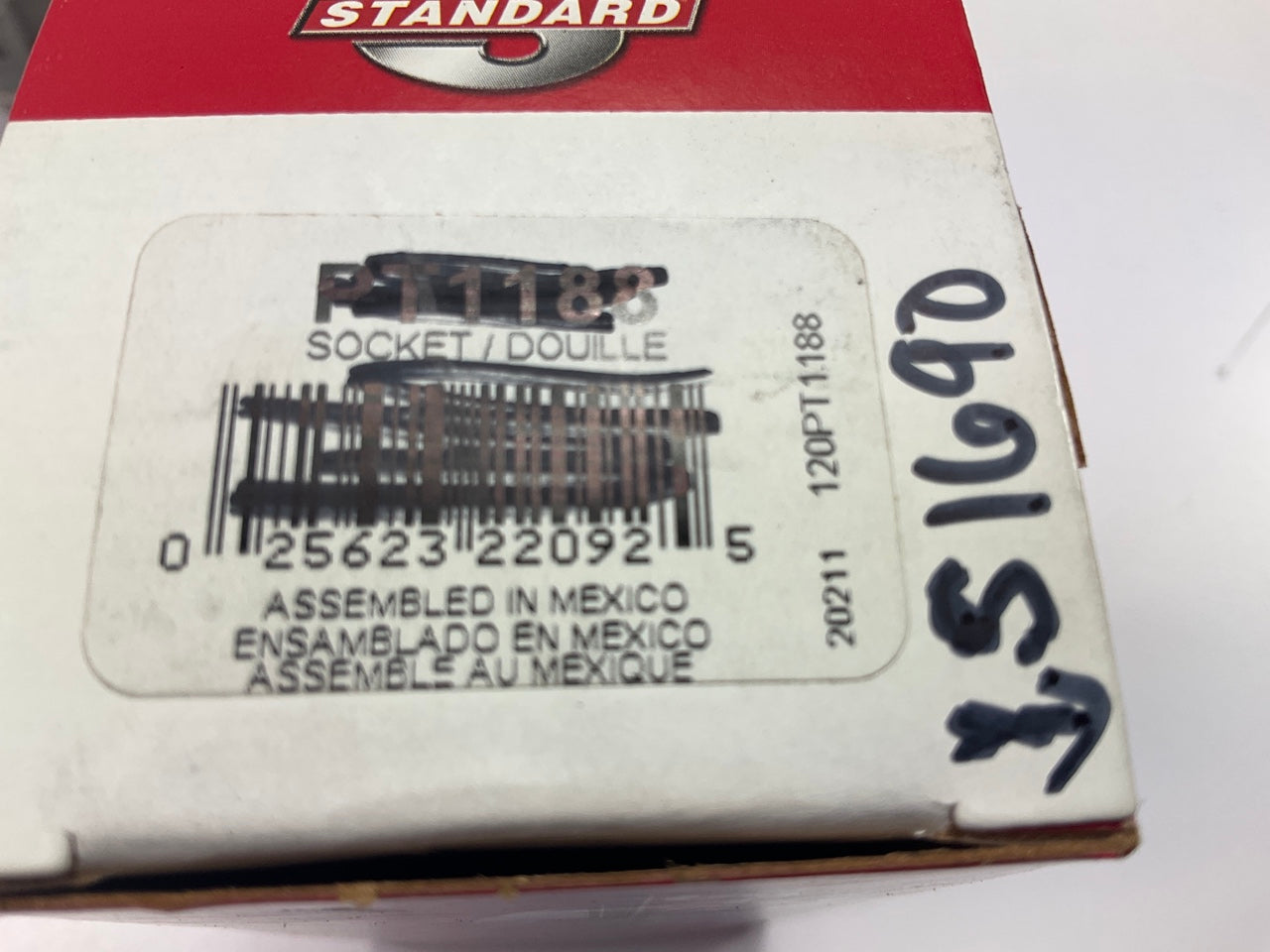 Standard Motor Products S1690 Rear Turn Signal Light Bulb Socket