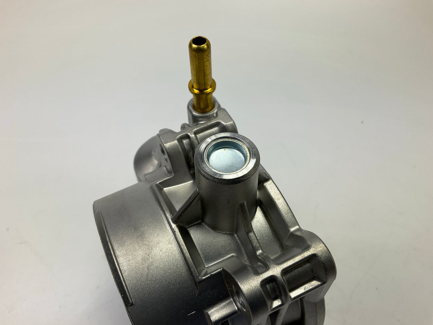 Standard S20065 Fuel Injection Throttle Body Assembly For 2002 Chevrolet 4.2L-L6