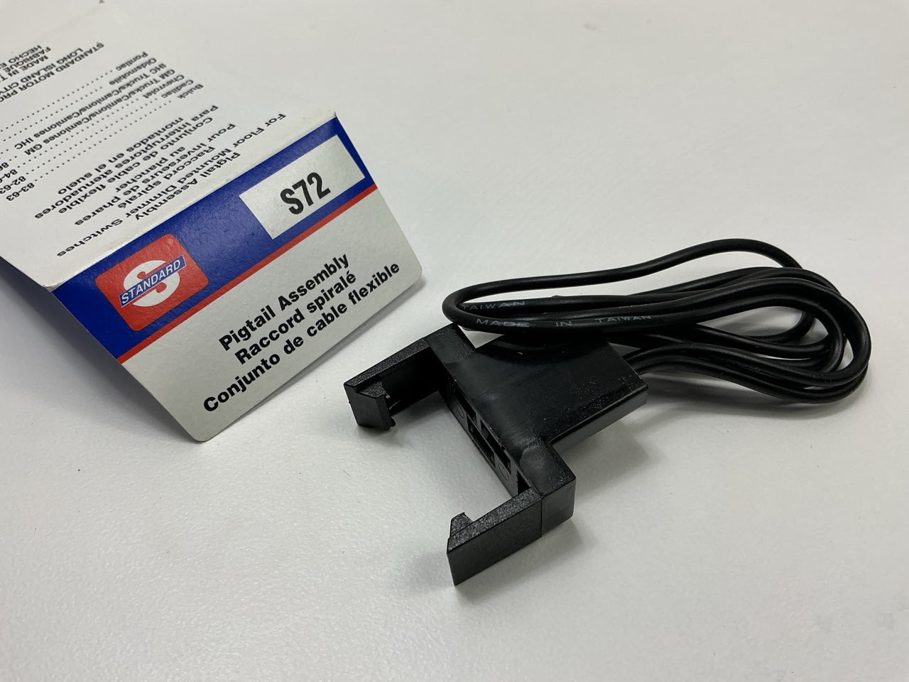 Standard S72 Headlight Dimmer Switch Pigtail Connector Socket