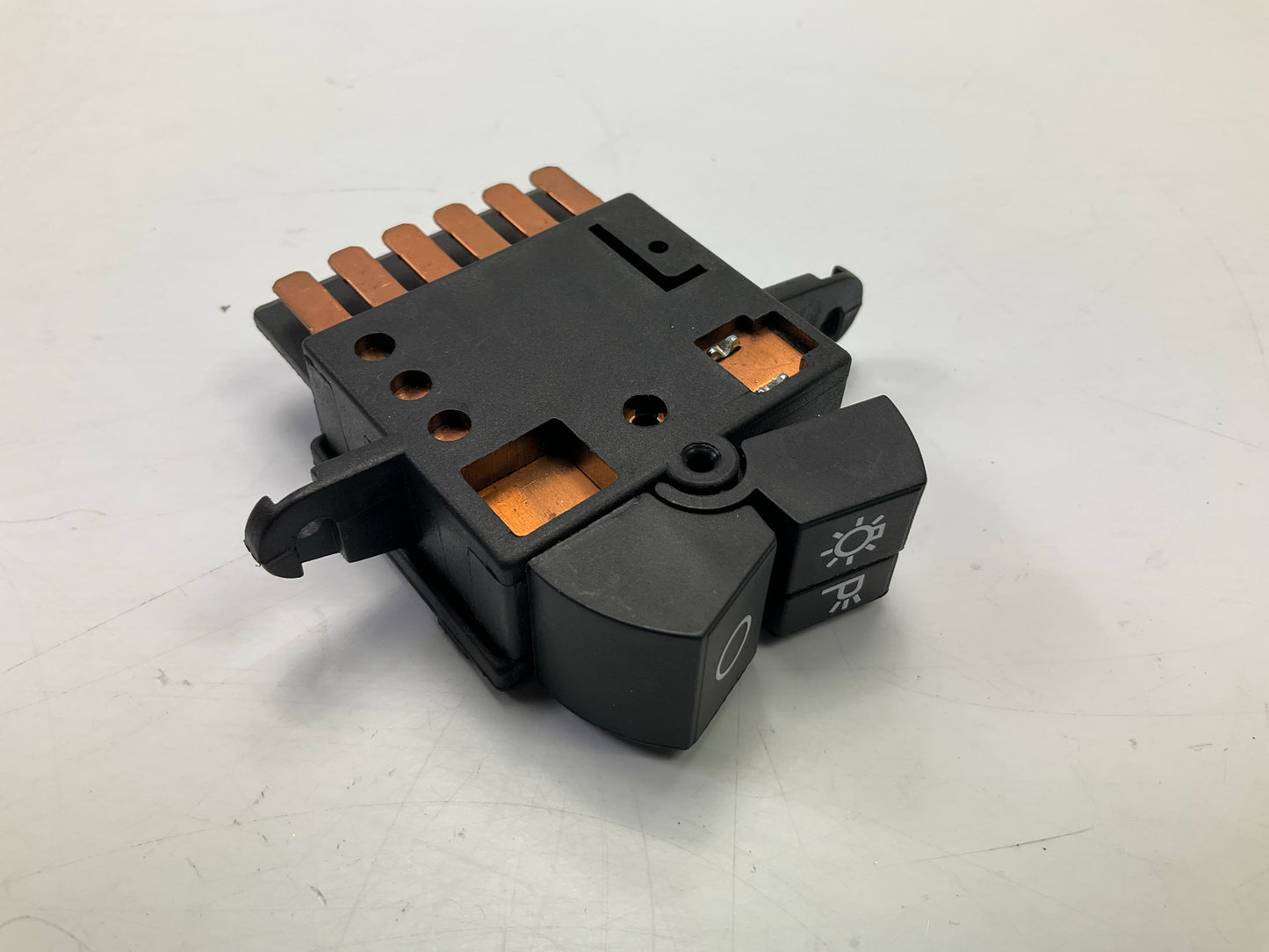 Standard Motor Products SAC3846 Headlight Headlamp Switch