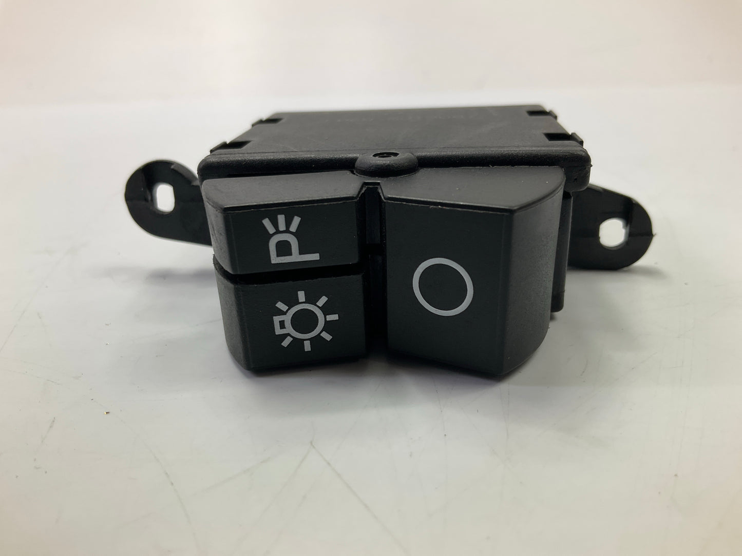 Standard Motor Products SAC3846 Headlight Headlamp Switch