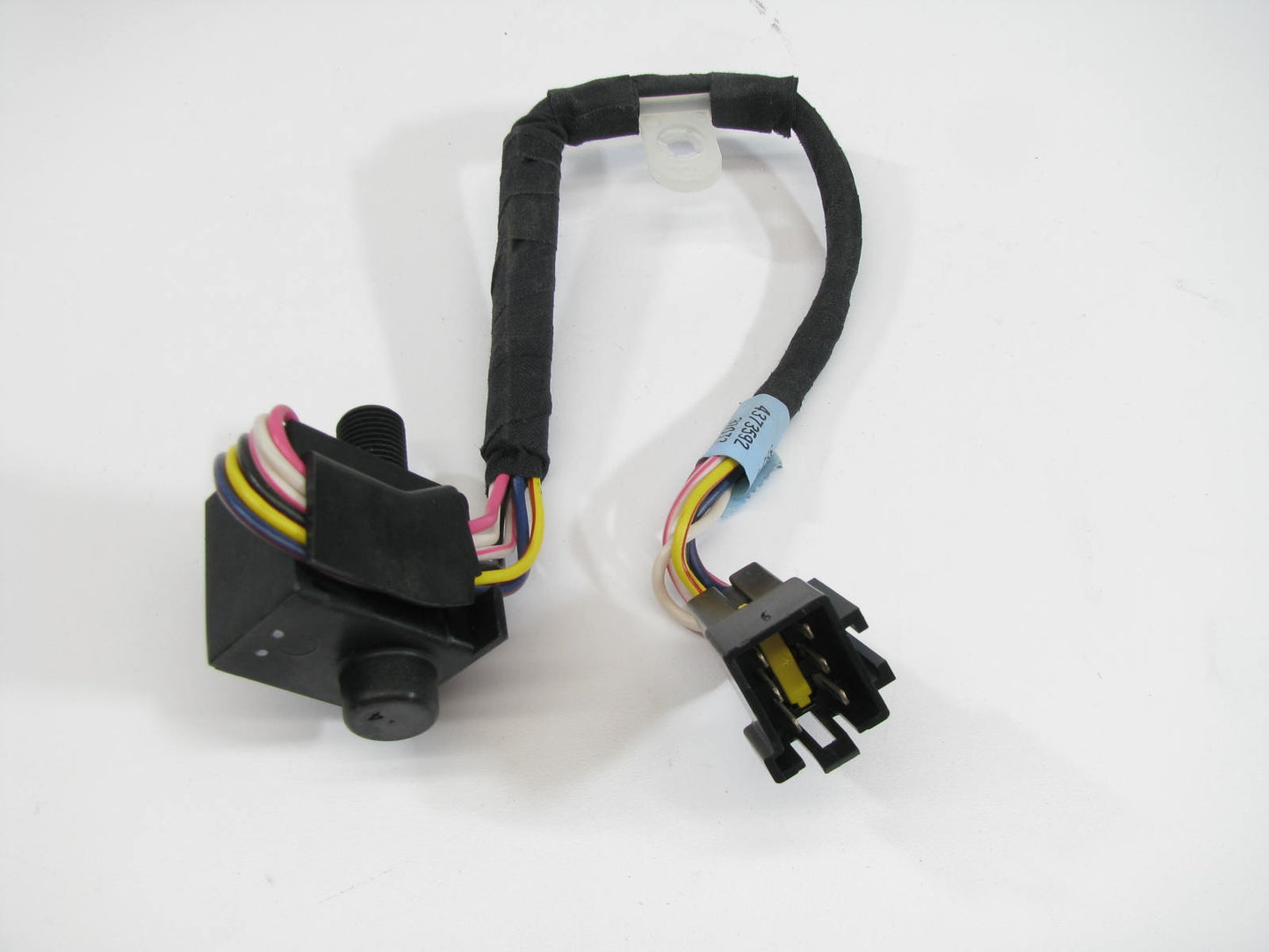 Standard SLS150 Brake Light Switch - 1S4994 5354413 CR4829 C873 S6057 SL792