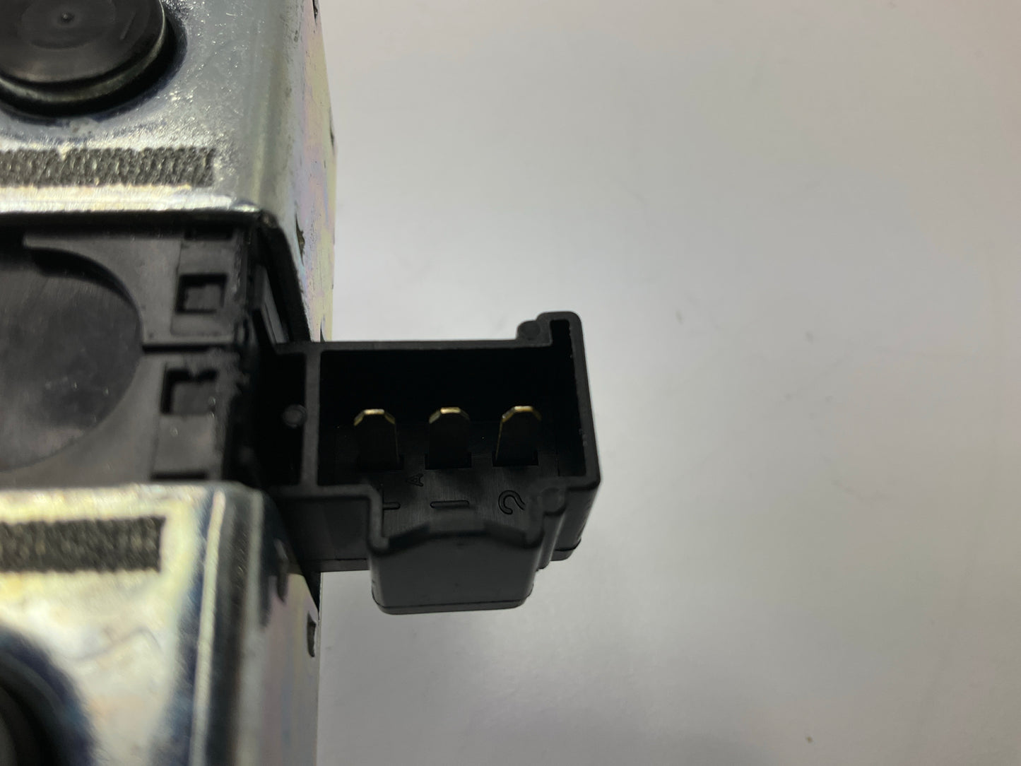 Standard TCS19 Automatic Transmission Shift Control Solenoid