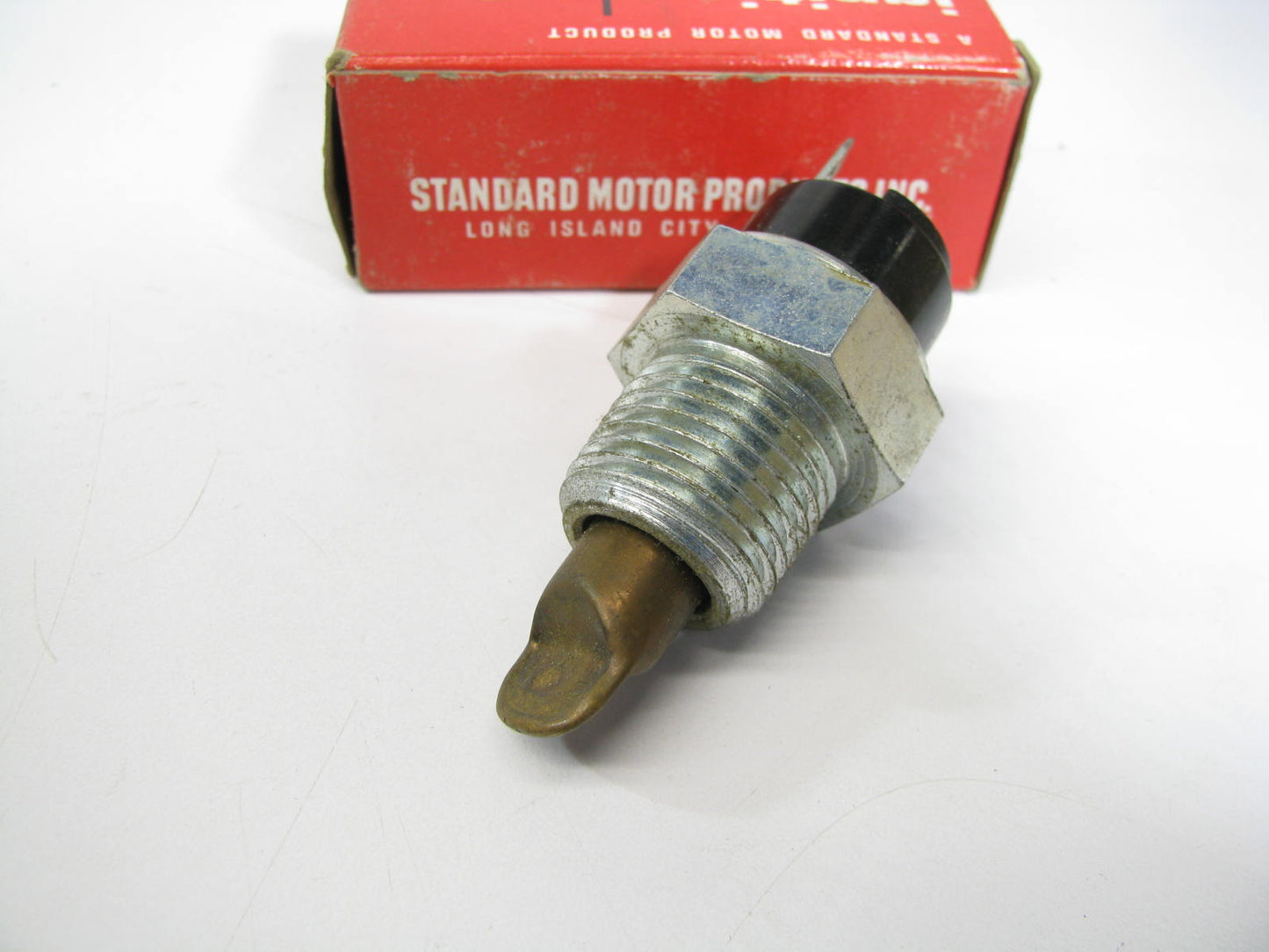 Standard TS-19 Coolant Temperature Sensor For 1960 Chevrolet Corvair - 1998713