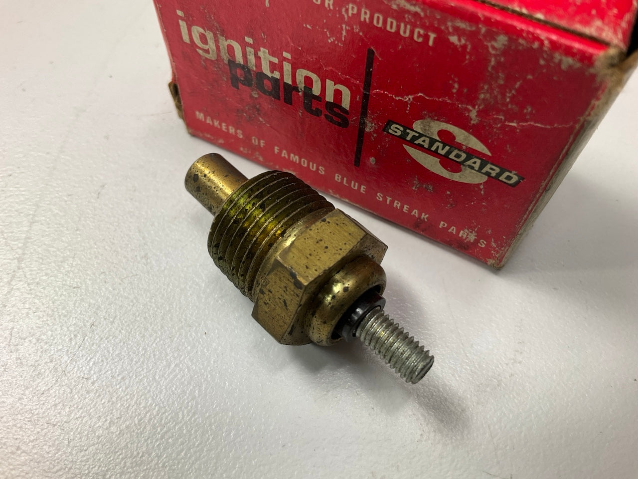 Standard TS-24 Engine Coolant Temperature Sender (For Gauge)