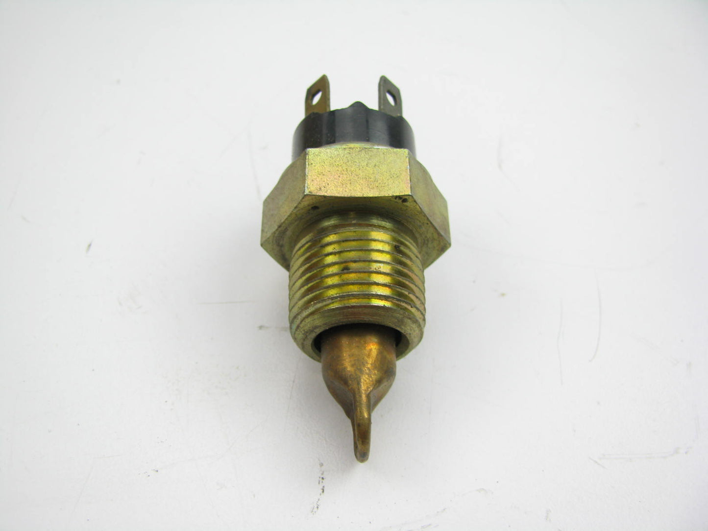 Standard TS-34 Coolant Temperature Sensor Sender - 1988-1993 Beretta, Corsica V6