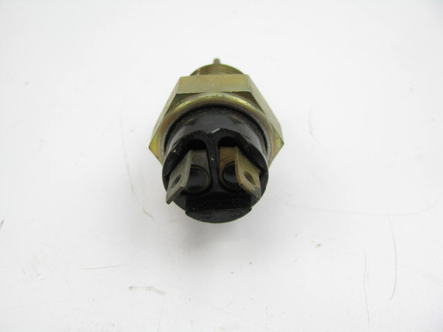 Standard TS-34 Coolant Temperature Sensor Sender - 1988-1993 Beretta, Corsica V6