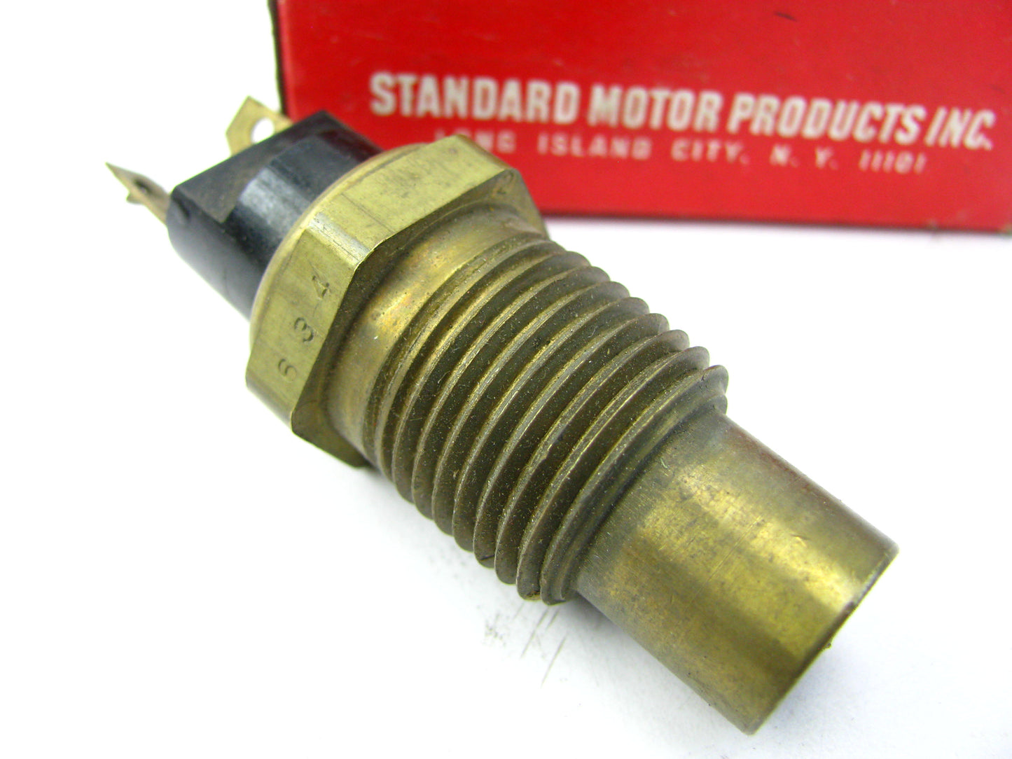 Standard Motor Products TS-47 Engine Coolant Temperature Sensor Switch