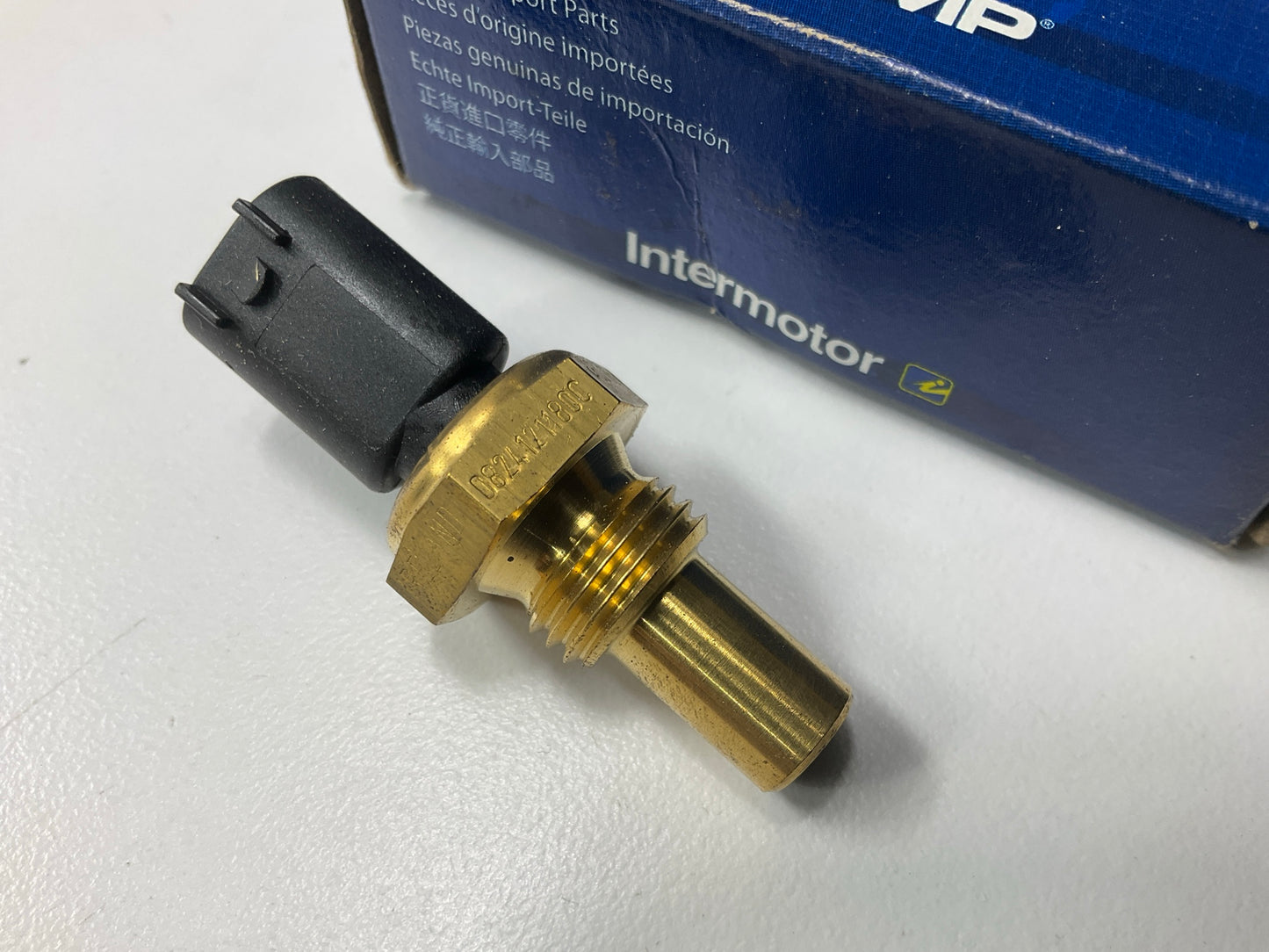 Standard Motor Products TS604 Engine Coolant Temperature Sensor Sender Switch