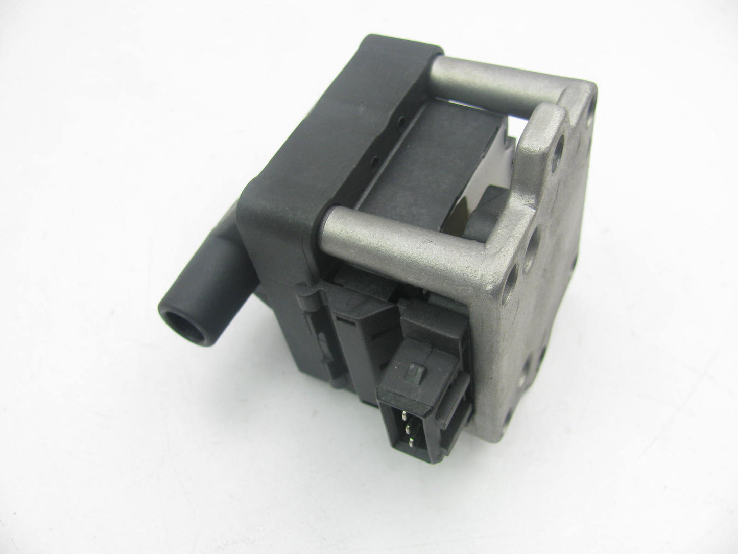 Standard UF207 Ignition Coil For 1992 VW Transporter 2.5L-L5