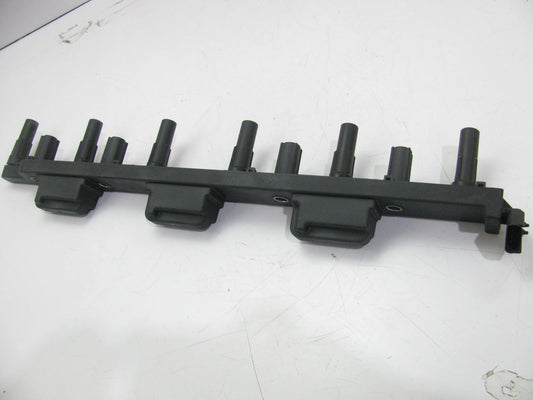 Standard UF293 Ignition Coil For 1999 Jeep Grand Cherokee 4.0L-L6