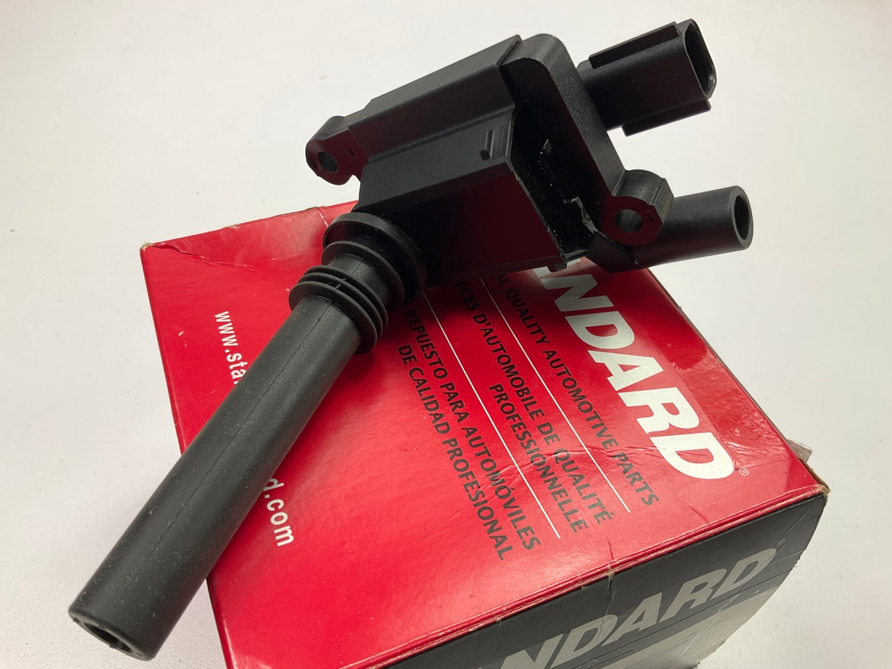 Standard Motor Products UF378 Ignition Coil