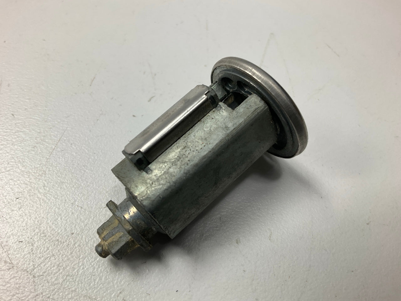 Standard Motor Products US-23L Ignition Lock Cylinder & Keys