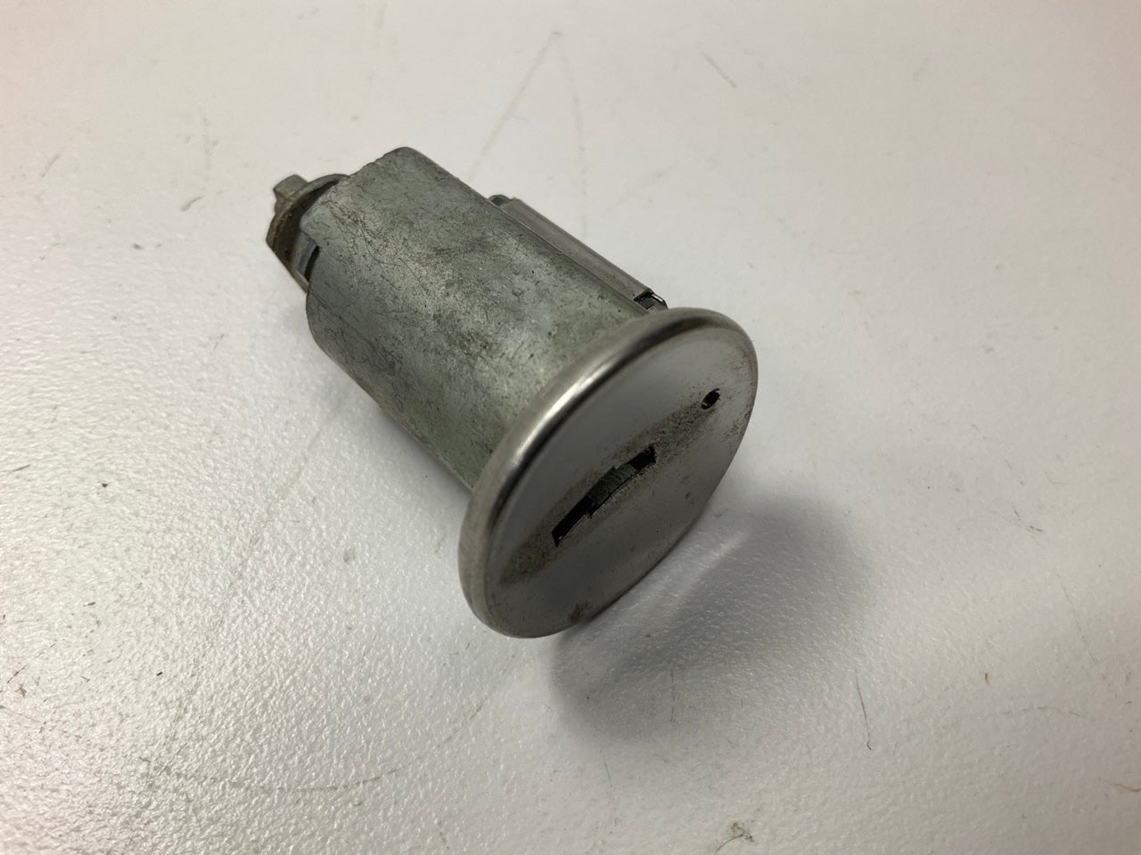 Standard Motor Products US-23L Ignition Lock Cylinder & Keys