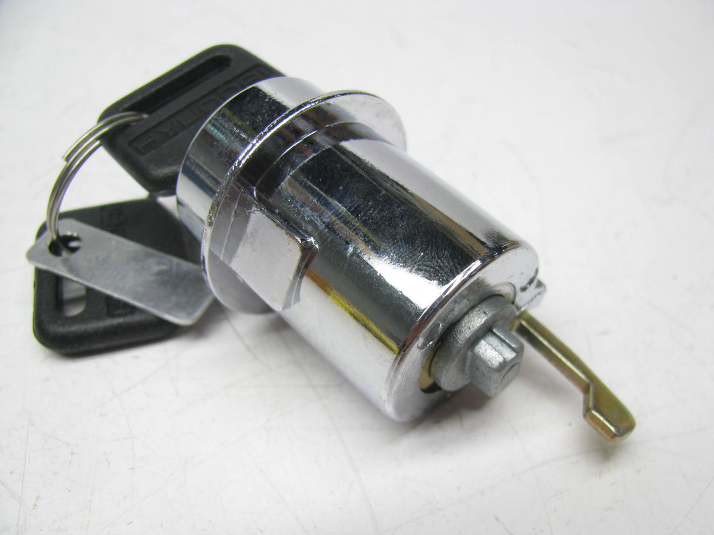 Standard Motor Products US187L Ignition Lock Cylinder & Keys