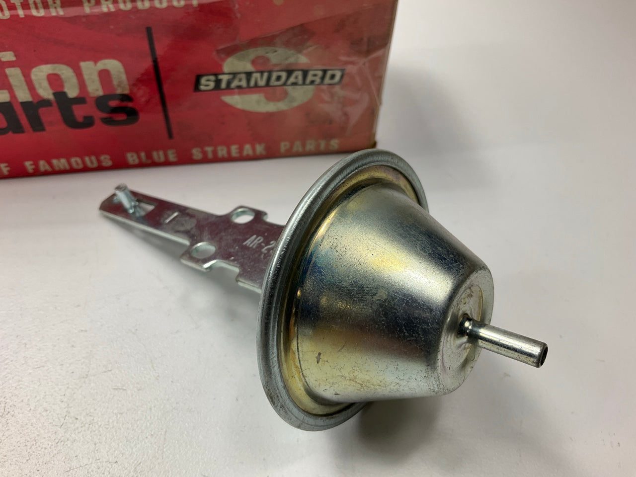 Standard VC-236 Distributor Vacuum Advance Control, Casting # AR-23