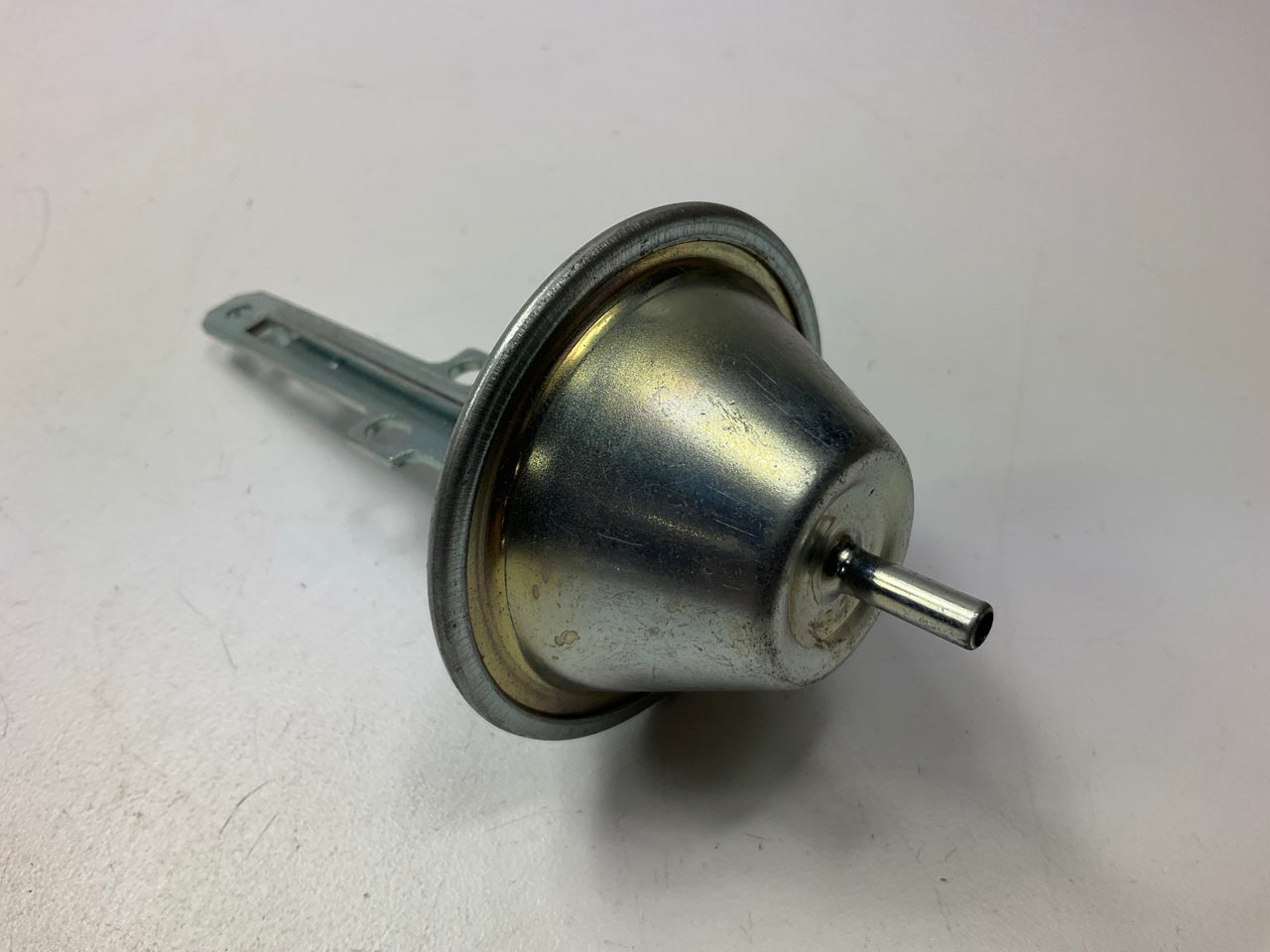 Standard VC-236 Distributor Vacuum Advance Control, Casting # AR-23