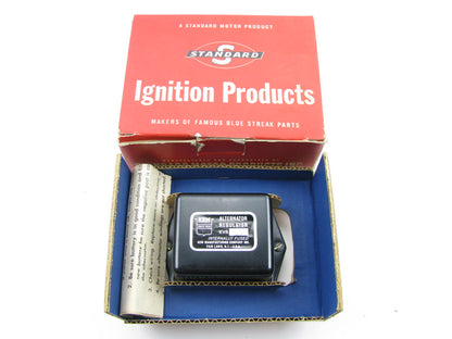 VINTAGE Standard Motor Products VR-104 Voltage Regulator