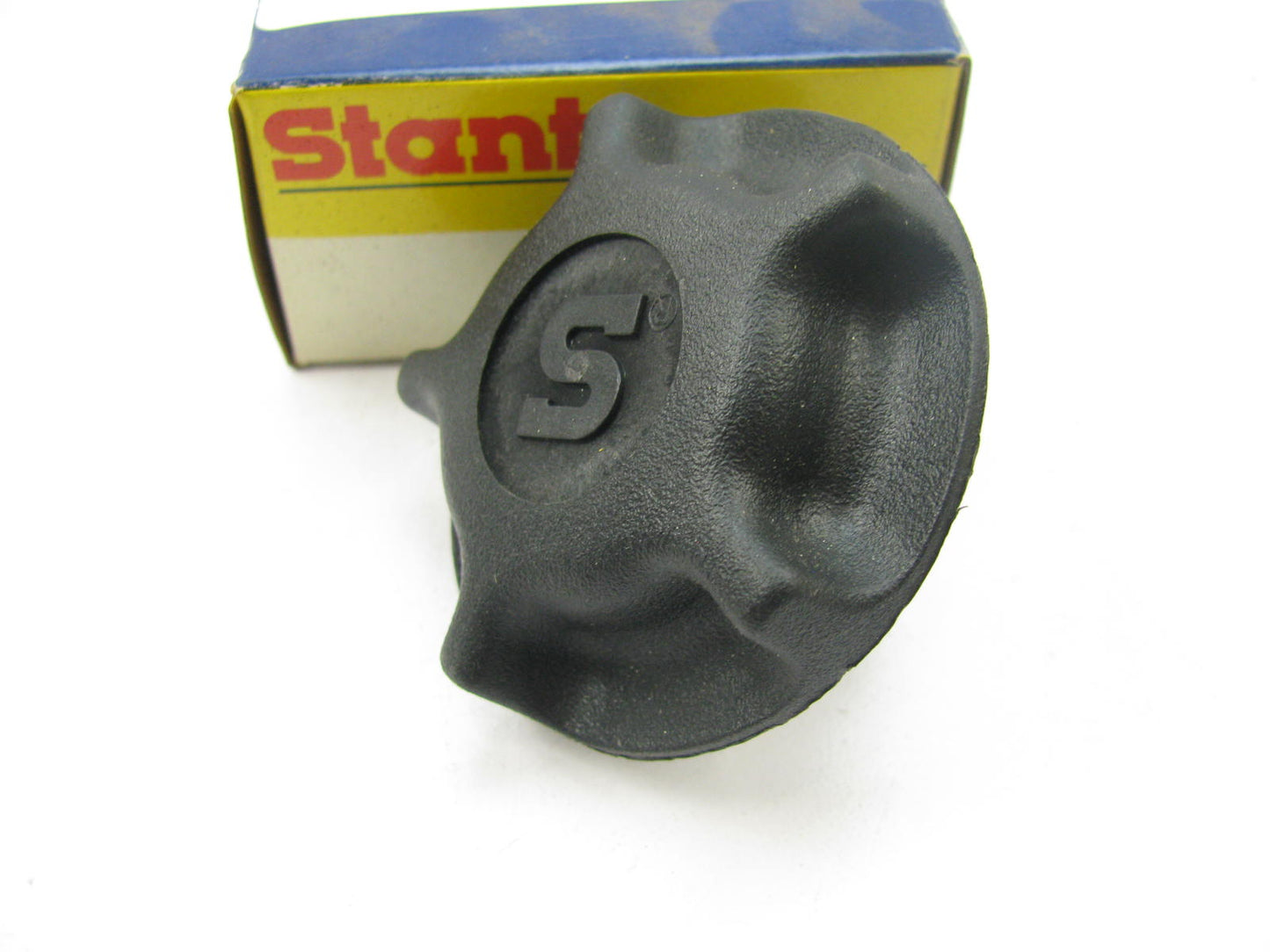 Stant 10081 Engine Oil Filler Cap