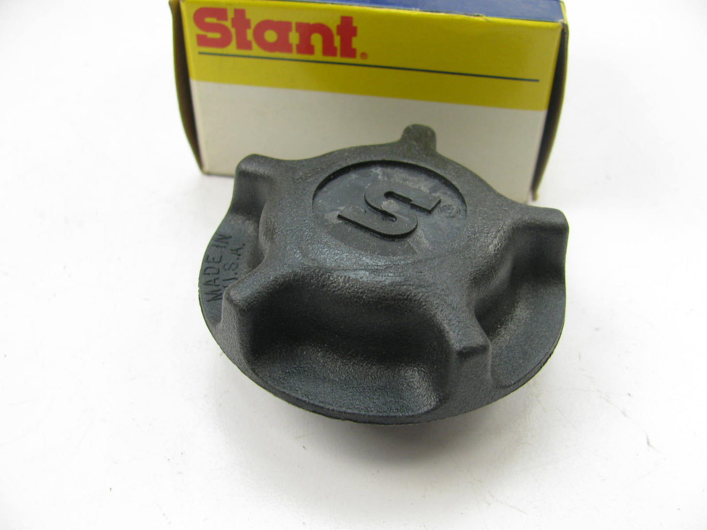 Stant 10083 Engine Oil Filler Cap