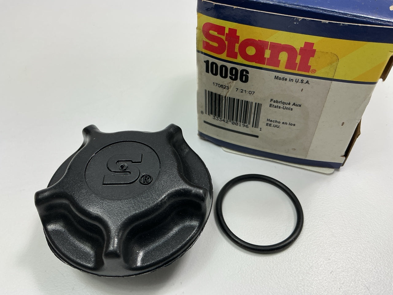Stant 10096 Engine Oil Filler Cap