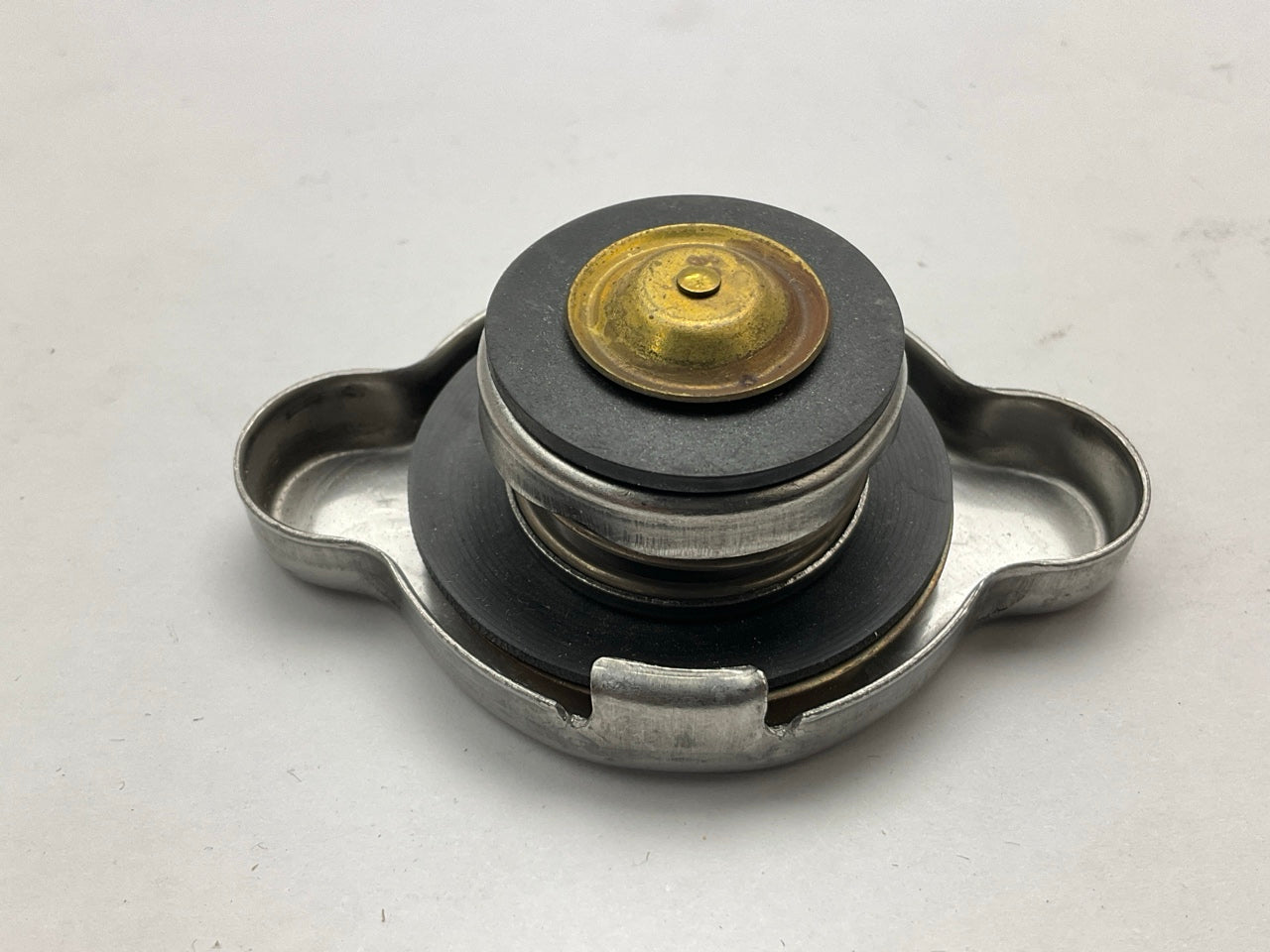 Stant 10268 Radiator Cap For 2011-2019 Ford F-250 F-350 Super Duty DIESEL
