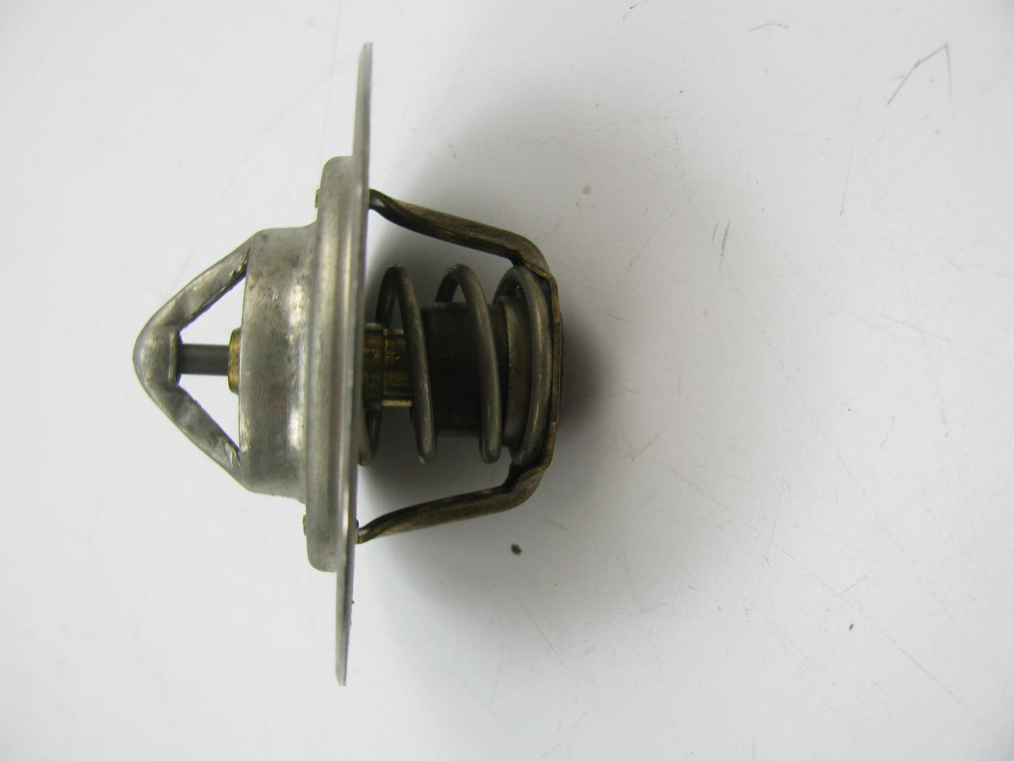 Stant 13079 Engine Coolant Thermostat - 195 Degree