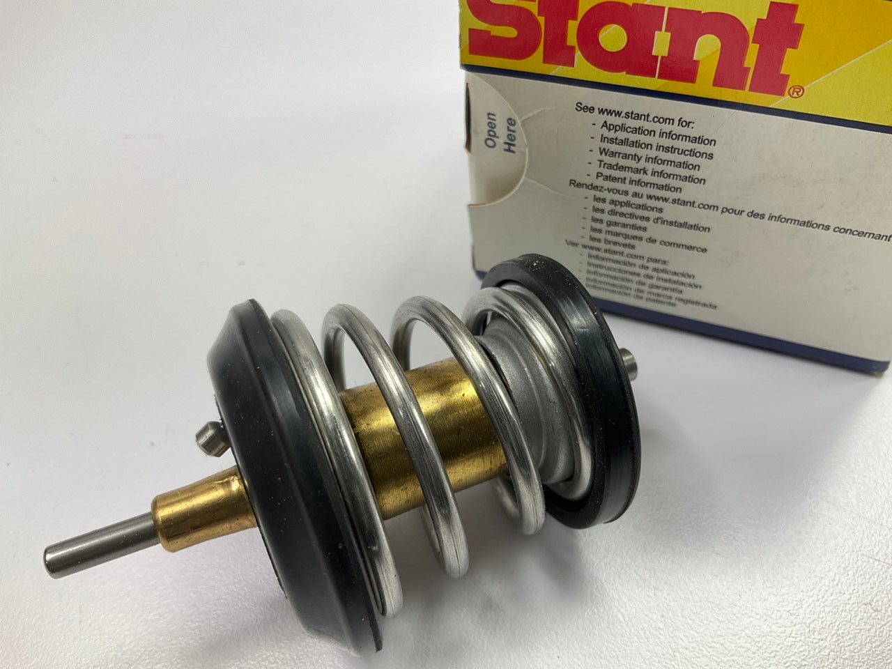 Stant 15462 Engine Coolant Thermostat - Temperature 203 Degrees