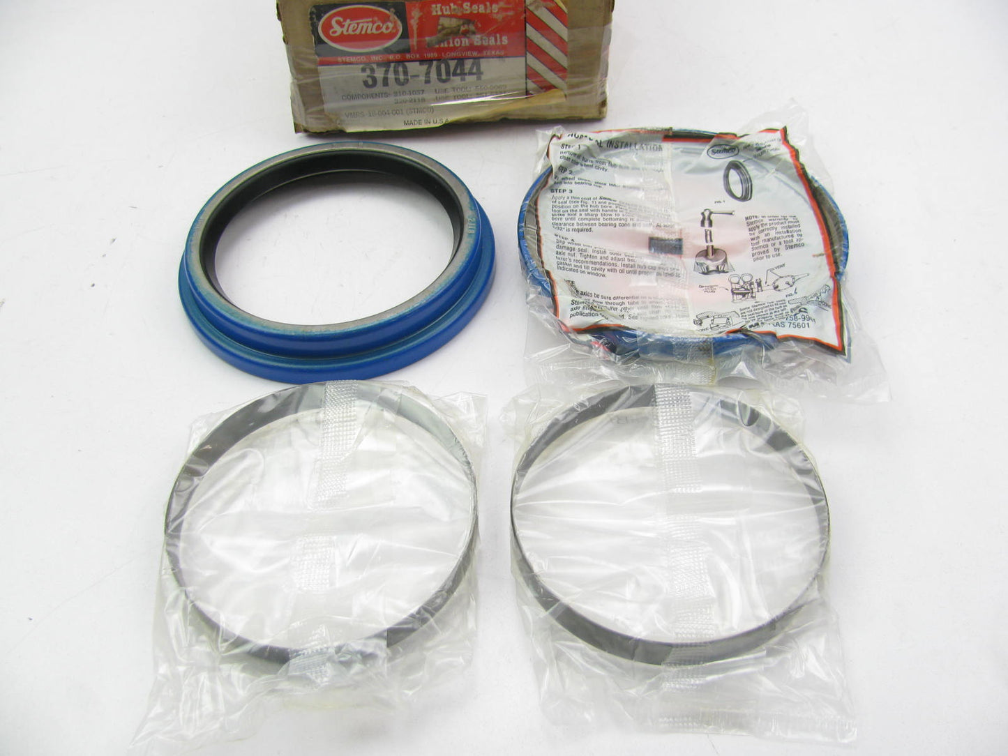 Stemco 370-7044 Wheel Seal Kit - 5.763'' OD X 4.375'' ID X 1.000'' Wide