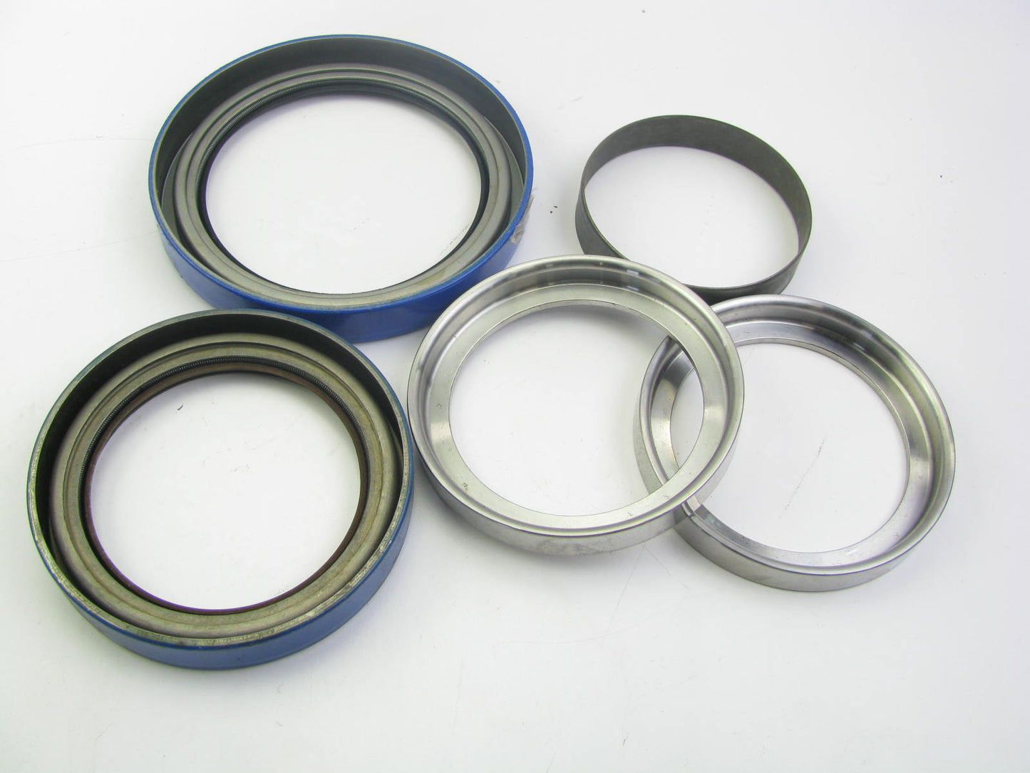 Stemco 390-9001 Wheel Seal Kit - 6.507'' OD X 4.812'' ID X 0.865'' Wide