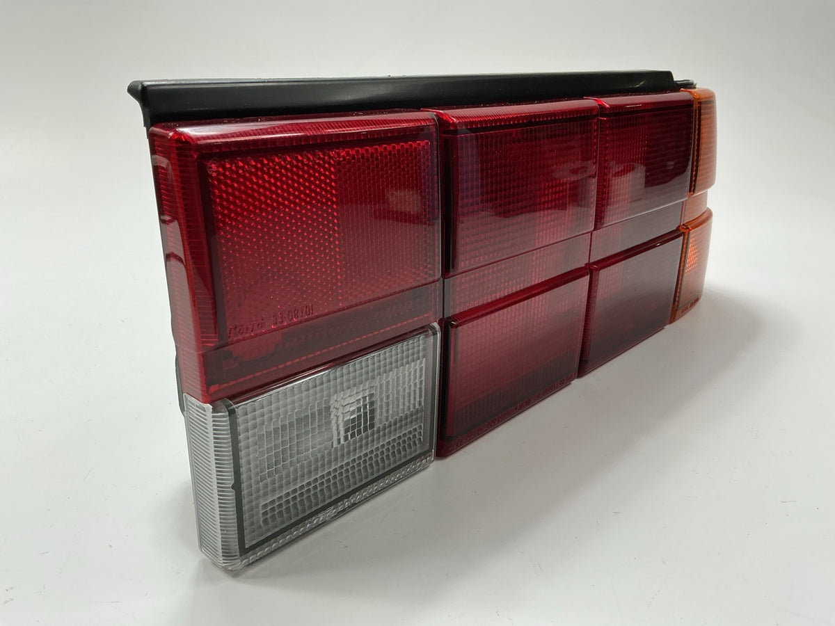 NOS Genuine OEM For Subaru 84203-GA540 Right Tail Light Lamp 87-89 GL, 85-89 RX
