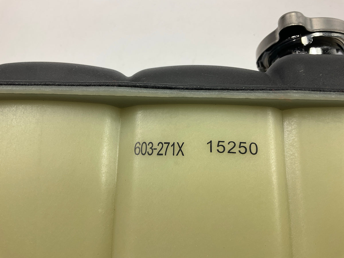 Coolant Reservoir Overflow Tank For 1994-2000 Mercedes-Benz C220 W202 2025000249