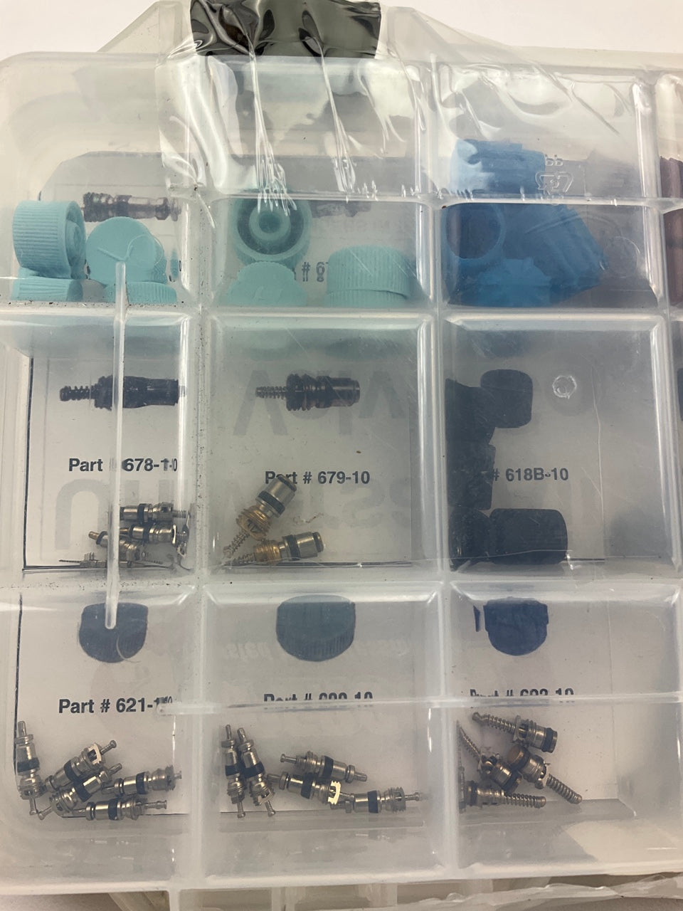 TSI Supercool 13722 Universal A/C Valve Core & Cap Assortment