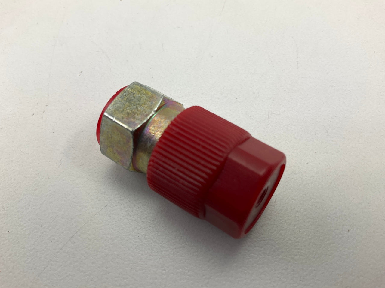 Supercool 7639 3/16'' High Side Adapter With Cap, 134
