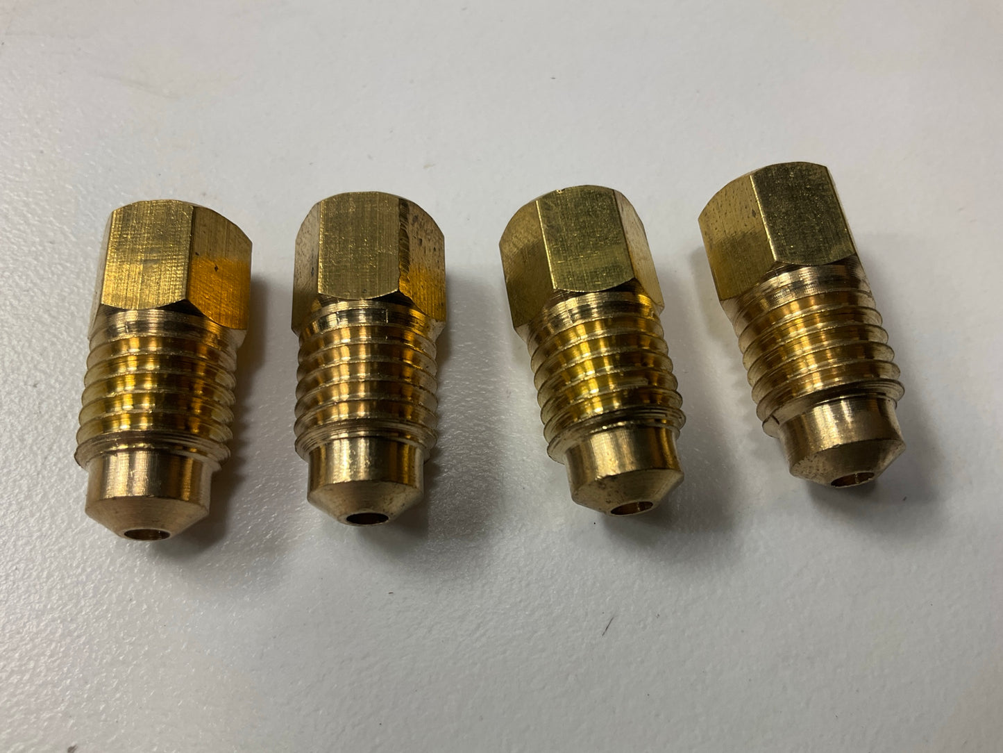 SUR-R BR510 M10 X 1.0 Bubble Female To M11 X 1.5 Bubble Male Adapter Pack Of (4)