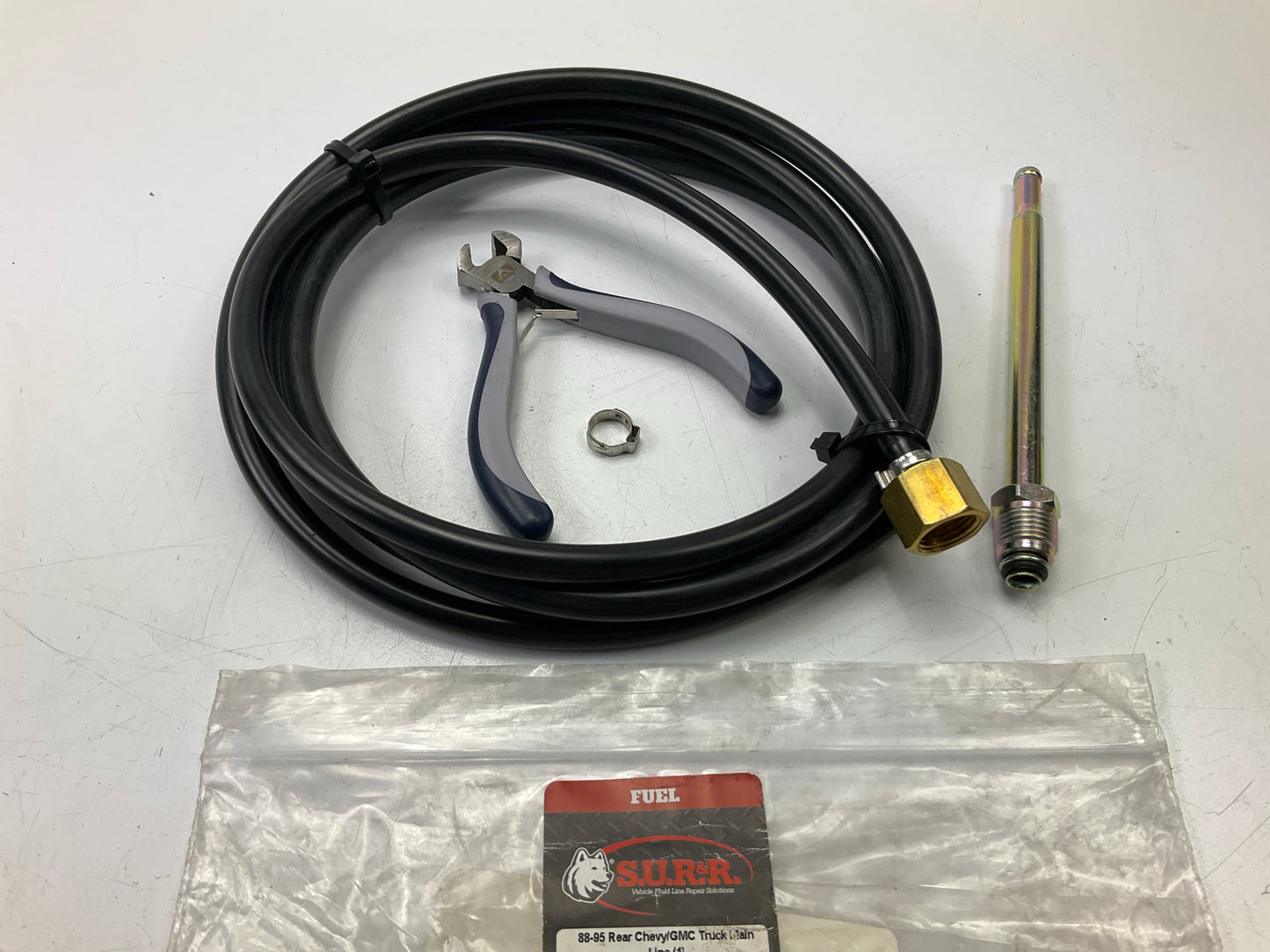SUR-R FL105 Rear Main Fuel Line Repair Kit - 1988-1995 Chevy / Gmc Truck