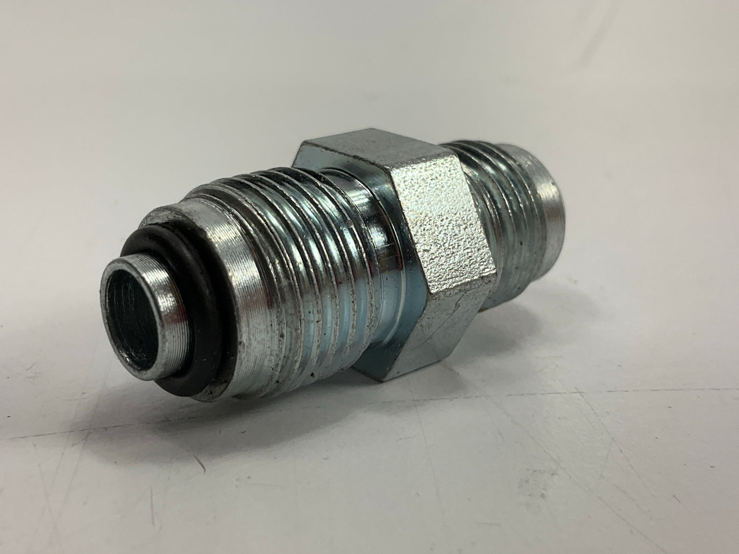 SUR-R PS2410 M16 X 1.5 - 9/16'' X 18 Power Steering Bump Tube Adapter Fitting