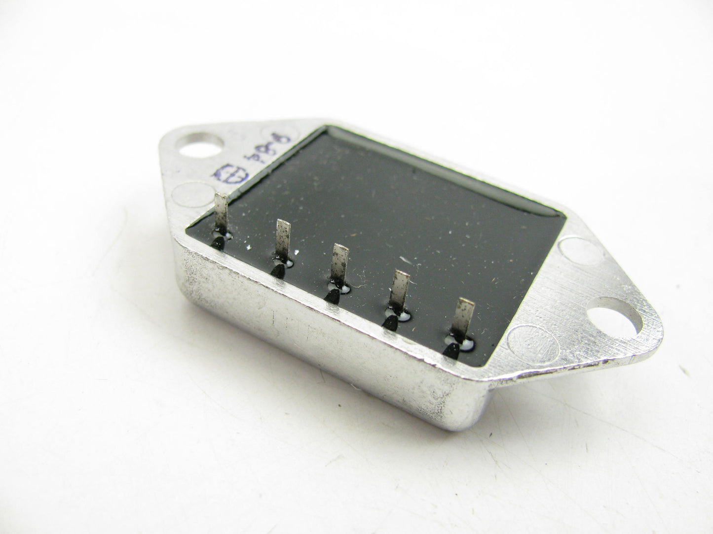 Switches Inc 4017 Voltage Regulator