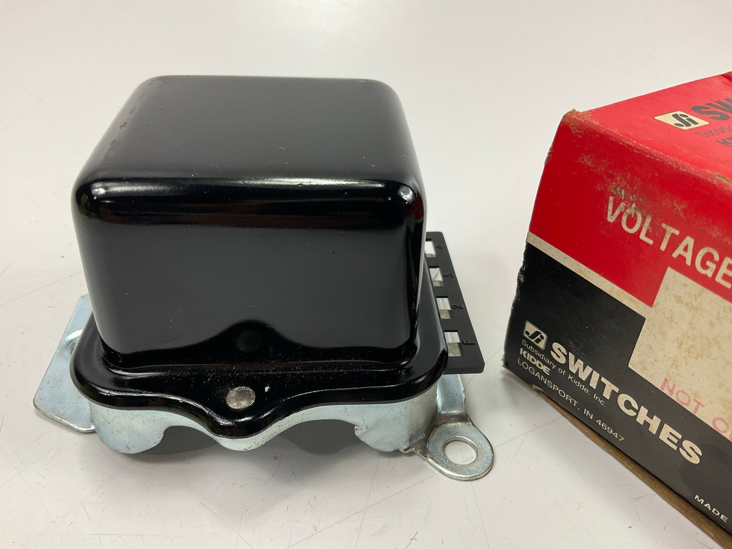 Switches Inc 9012 Voltage Regulator