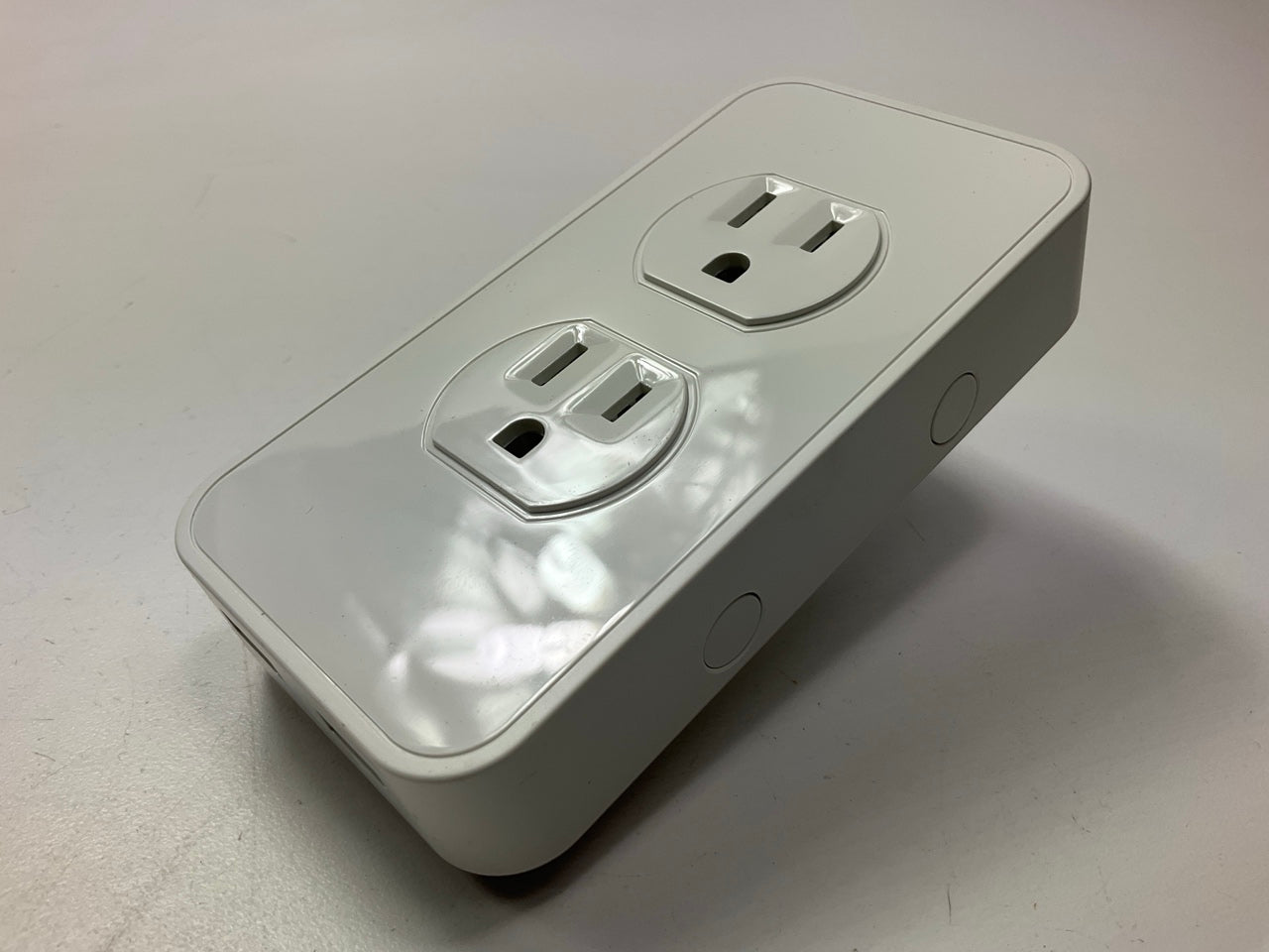 OPEN BOX - Smart Home Switchmate Dual Smart Power Outlet W/ 2 USB Ports, White