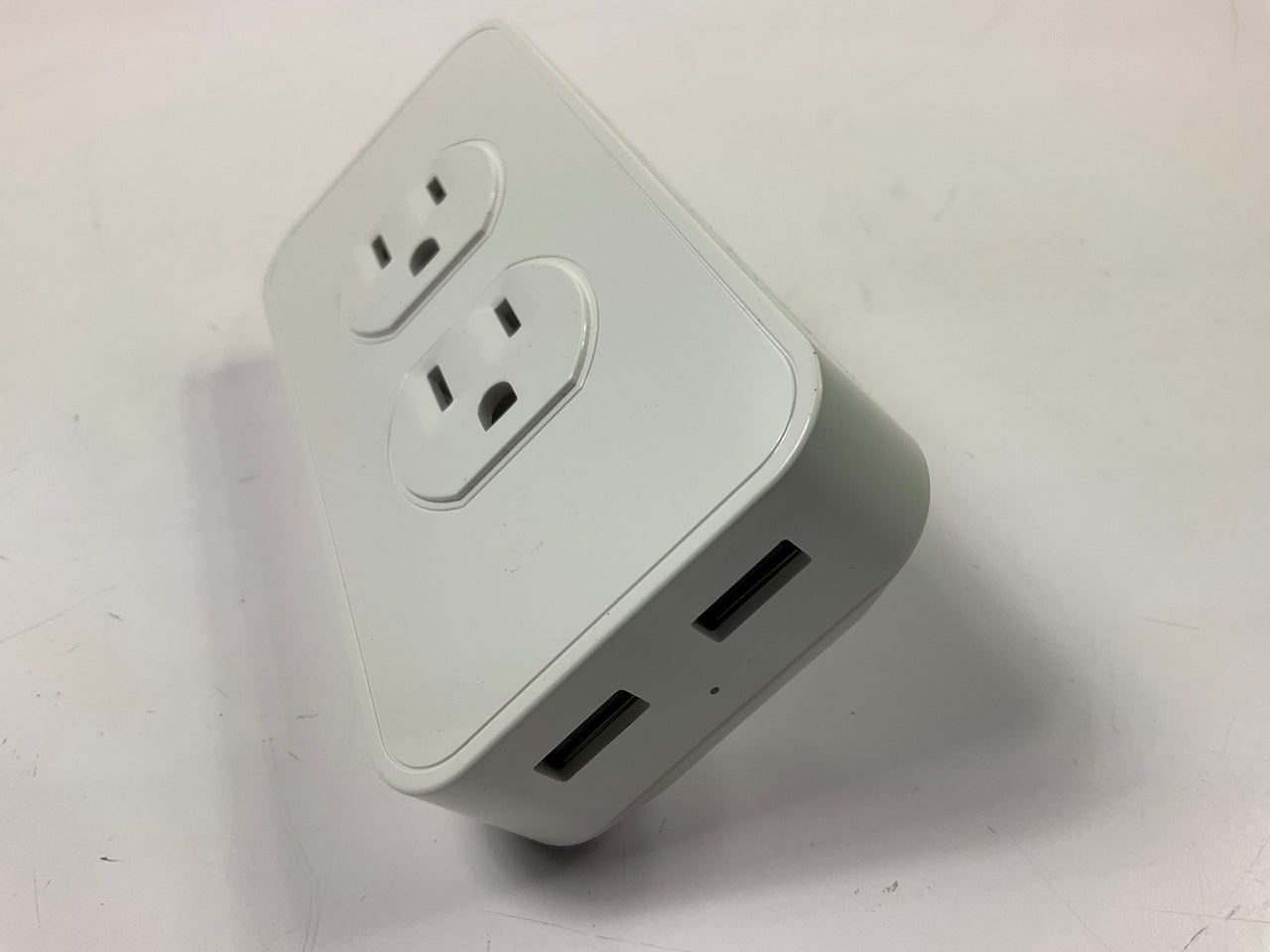 Switchmate SKLPPVT2 Instant Smart Home Starter Kit, Snap-on Toggle W/ Outlet Type 2