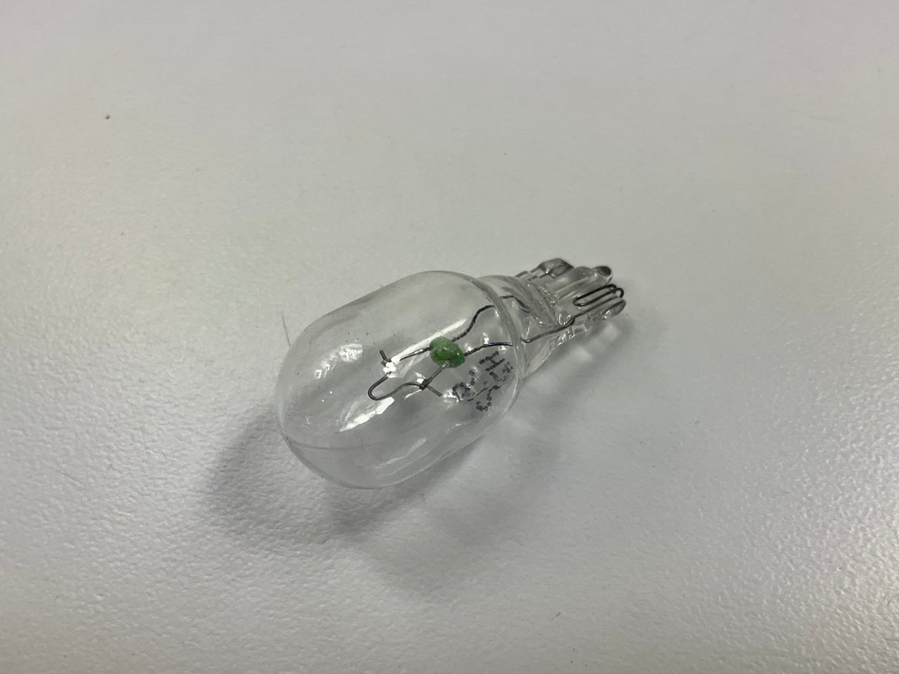 (7) Sylvania 912 Miniature Light Bulb - Wedge T-5 5/8