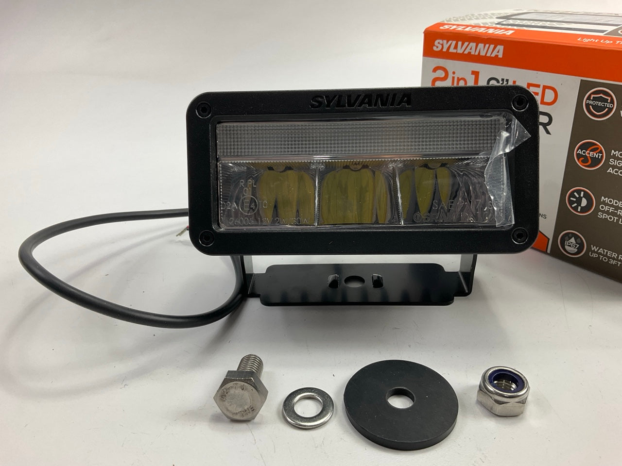 Sylvania LIGHTBAR2IN1SP-BX 2-in-1 6'' LED Light Bar 3300 Raw Lumens Spot Light