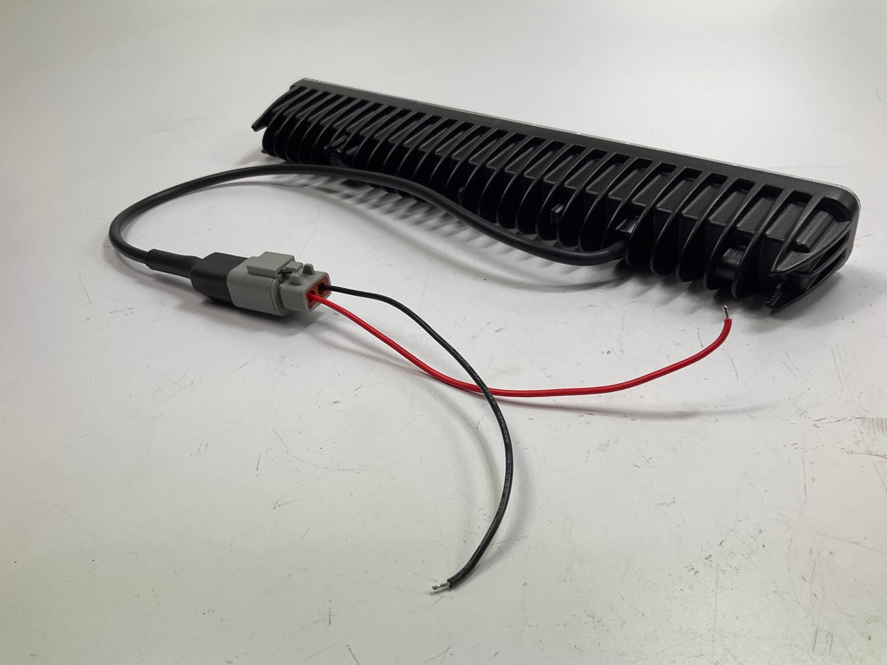 Sylvania SLIM12INSP-BX - 12'' LED Slim Light Bar, 4000 Raw Lumens, 36W 12/24V