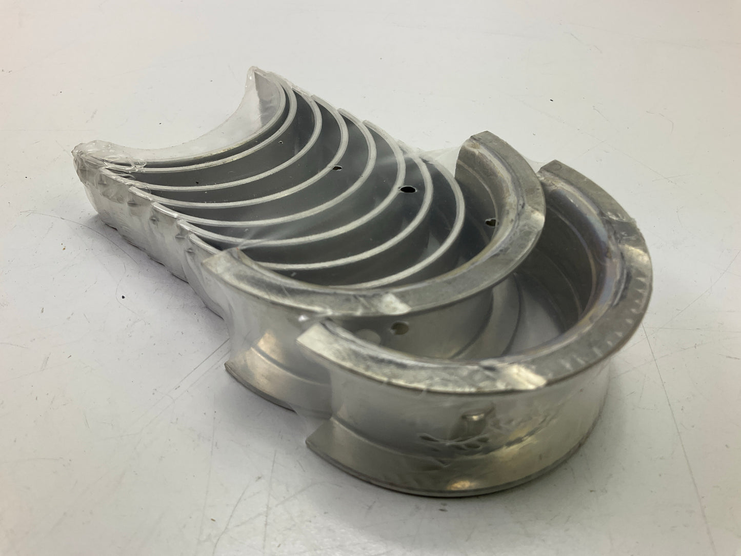 Taiho M018H Main Bearings, Standard Size For 1971-1974 Toyota Corolla 1.6L