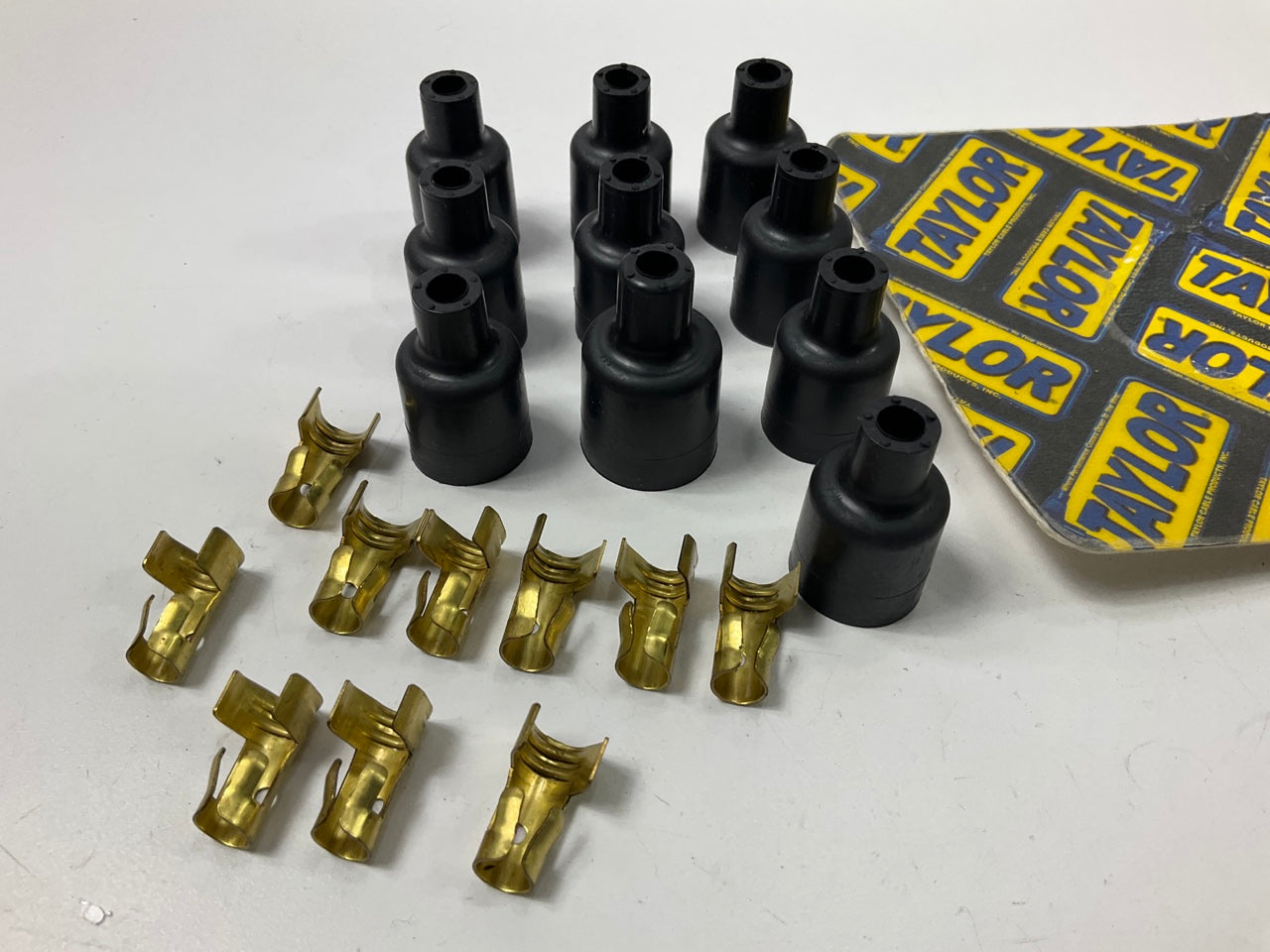 Taylor 46059 Socket Distributor Ignition Coil Boots / Terminals Kit 180 Degree