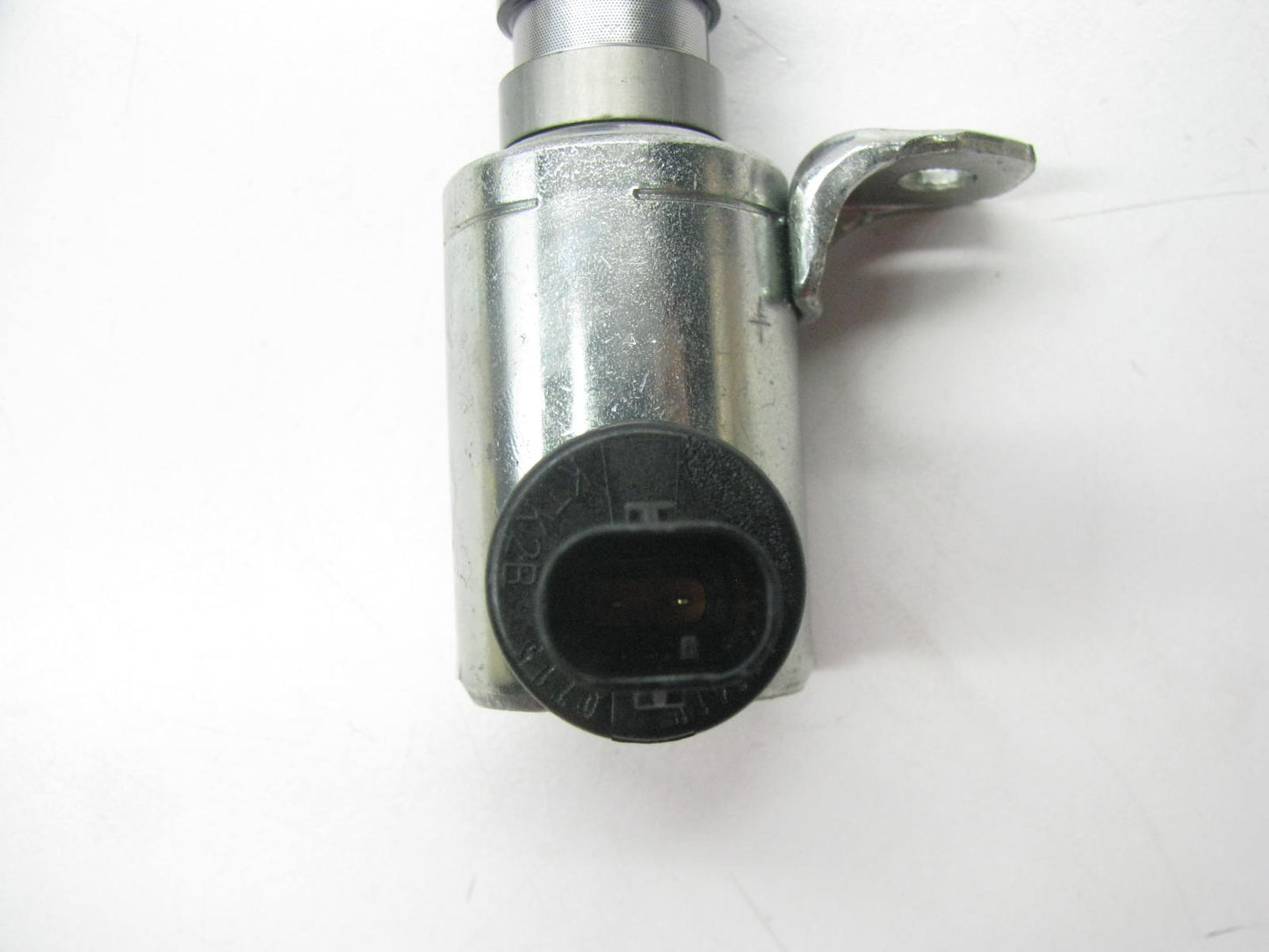 Tech Smart L53008 Engine Variable Timing Solenoid 2011-2018 Ford 3.5L 3.7L-V6