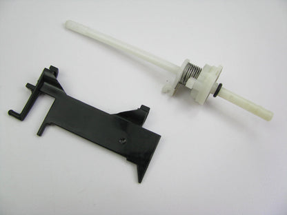 Tecumseh 632343 Carburetor Choke Shaft & Lever Assembly